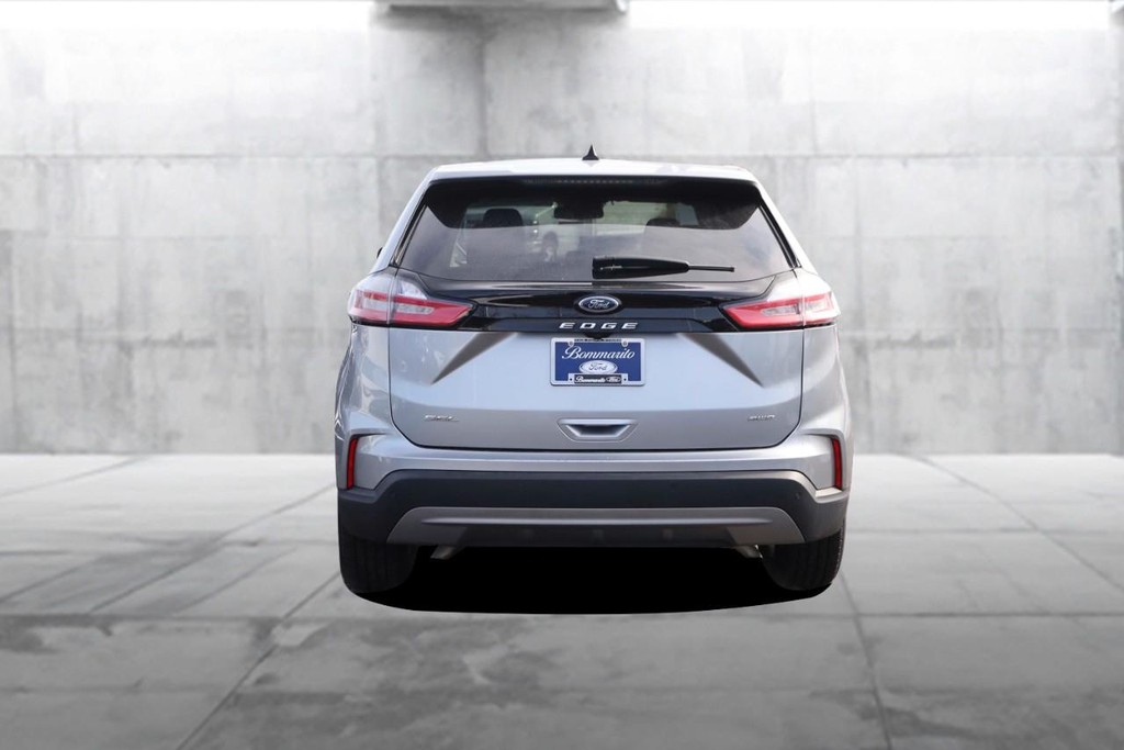 Ford Edge Vehicle Image 06