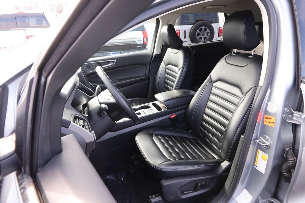 Ford Edge Vehicle Image 08