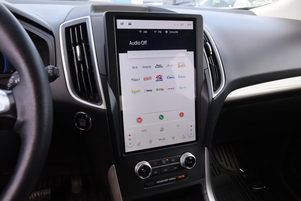 Ford Edge Vehicle Image 15