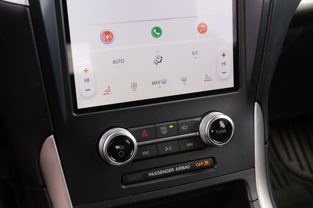 Ford Edge Vehicle Image 17