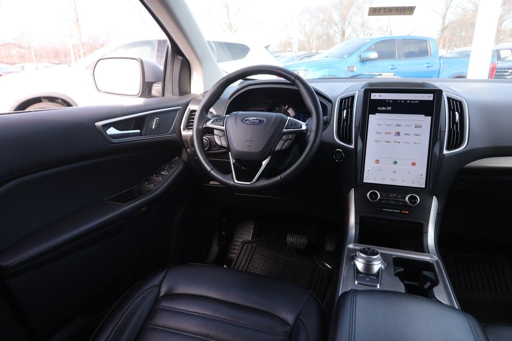 Ford Edge Vehicle Image 20