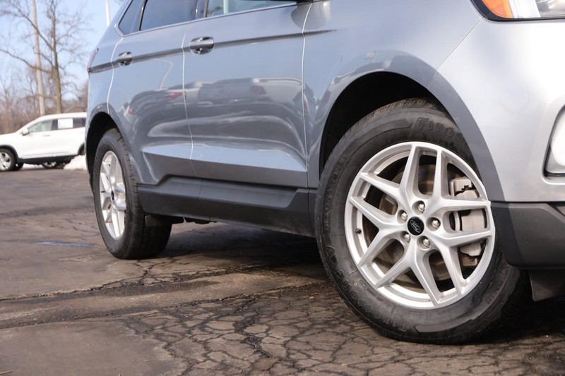 Ford Edge Vehicle Image 03