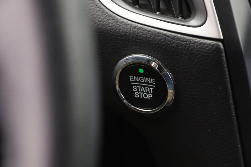 Ford Edge Vehicle Image 14