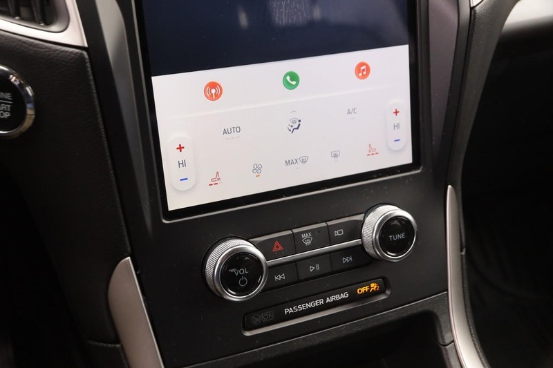 Ford Edge Vehicle Image 17