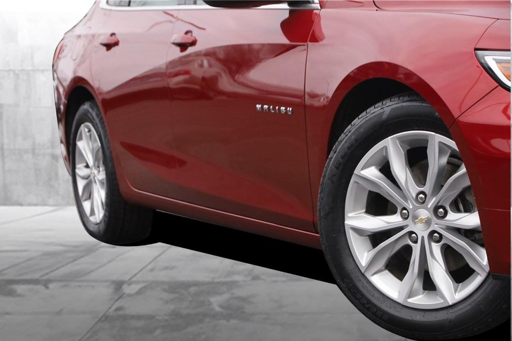 Chevrolet Malibu Vehicle Image 03