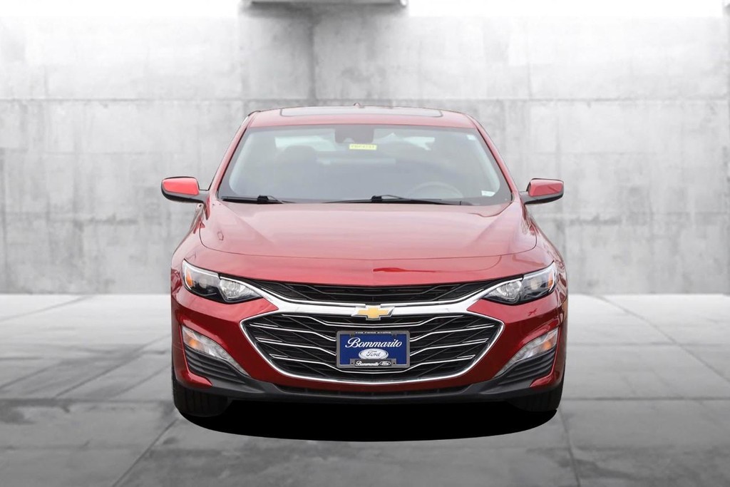 Chevrolet Malibu Vehicle Image 04