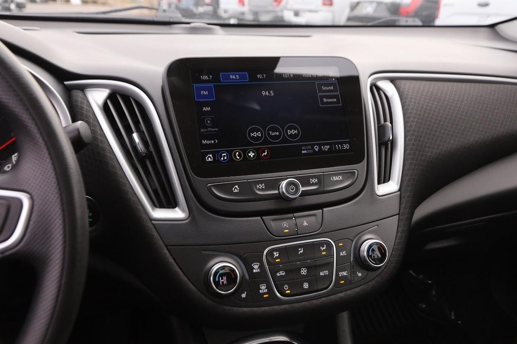 Chevrolet Malibu Vehicle Image 15