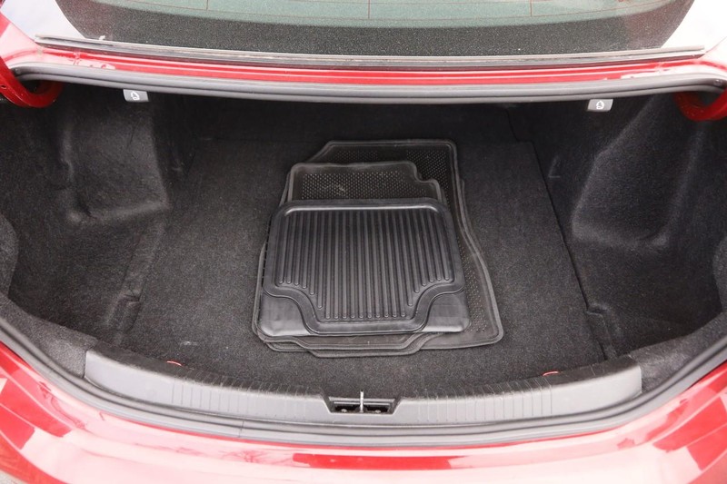 Chevrolet Malibu Vehicle Image 07