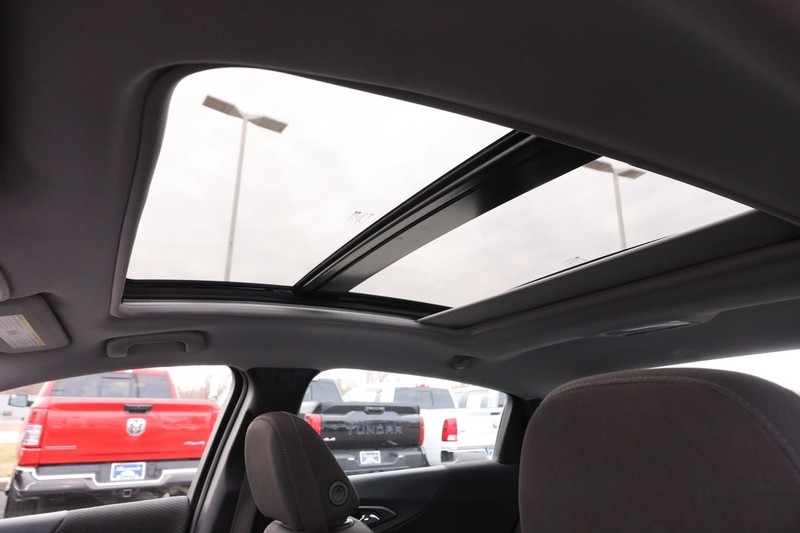 Chevrolet Malibu Vehicle Image 08