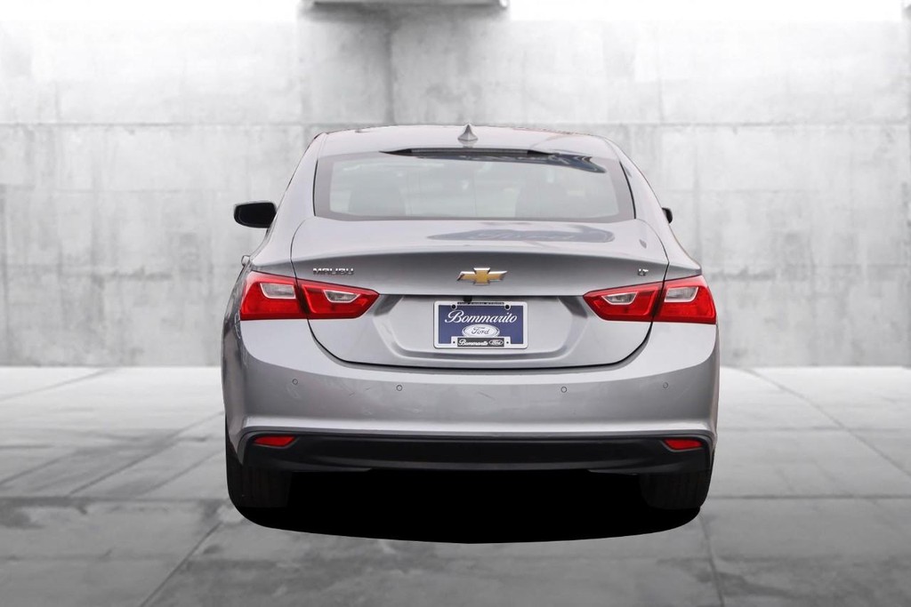 Chevrolet Malibu Vehicle Image 06