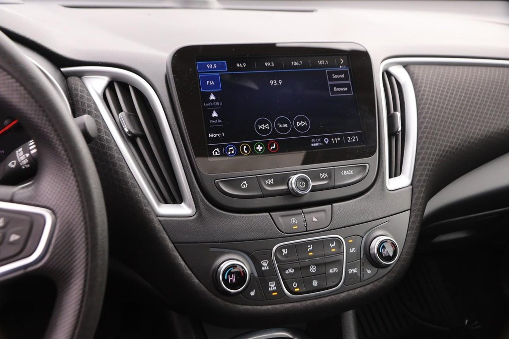 Chevrolet Malibu Vehicle Image 15