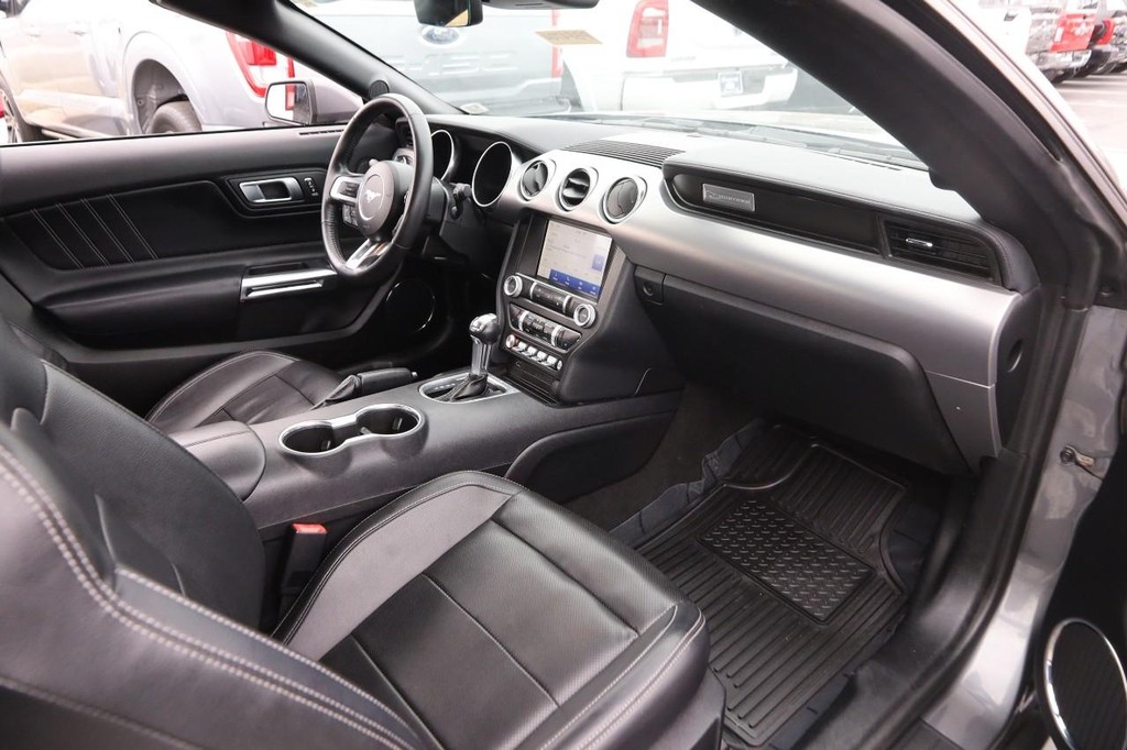 Ford Mustang Vehicle Image 21