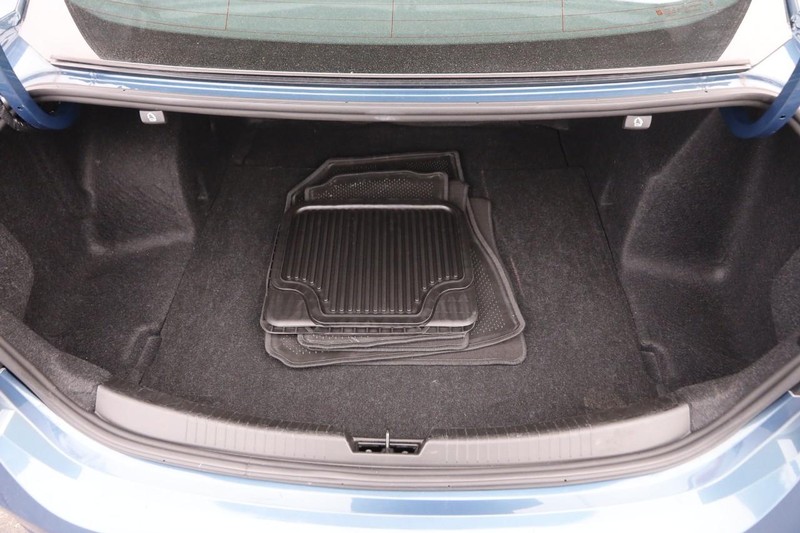 Chevrolet Malibu Vehicle Image 07