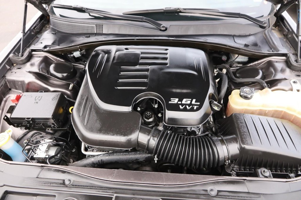 Chrysler 300 Vehicle Image 26