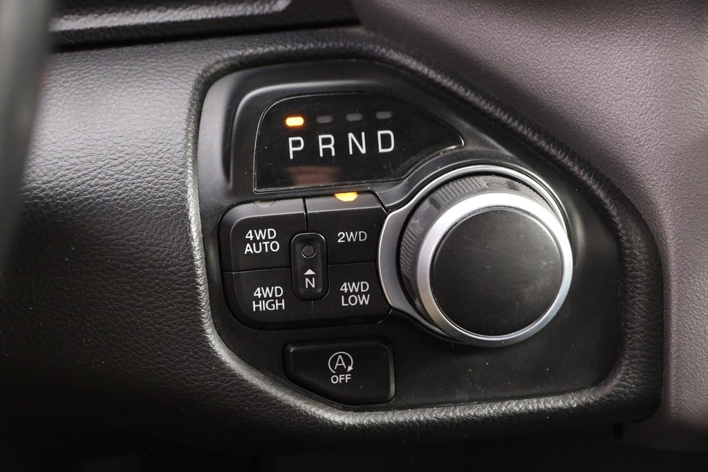 Ram 1500 Vehicle Image 18