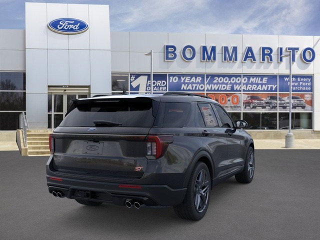 Ford Explorer Vehicle Image 08