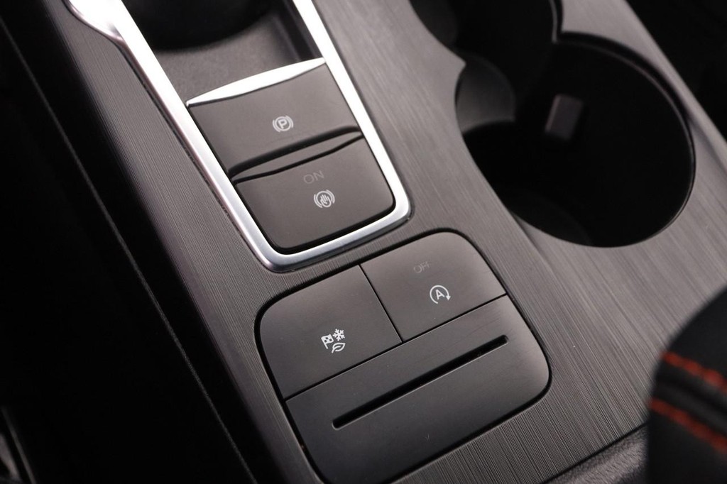 Ford Escape Vehicle Image 19