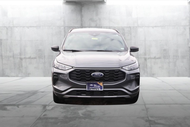 Ford Escape Vehicle Image 04