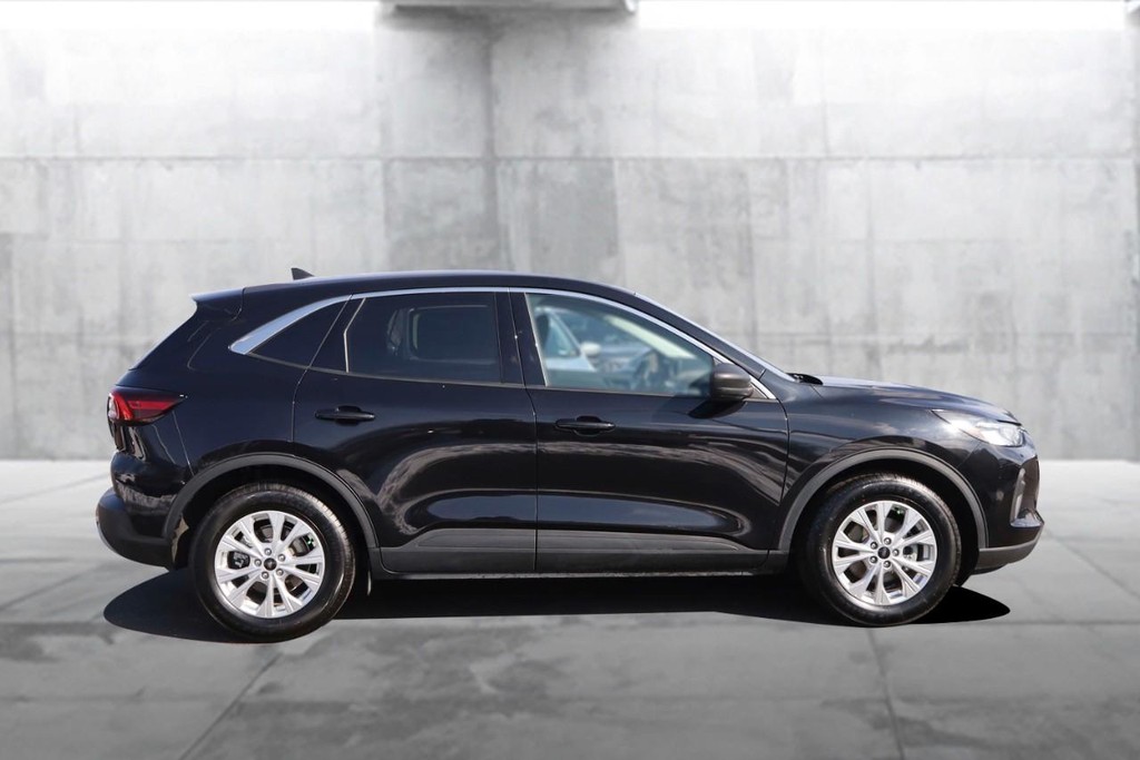 Ford Escape Vehicle Image 05