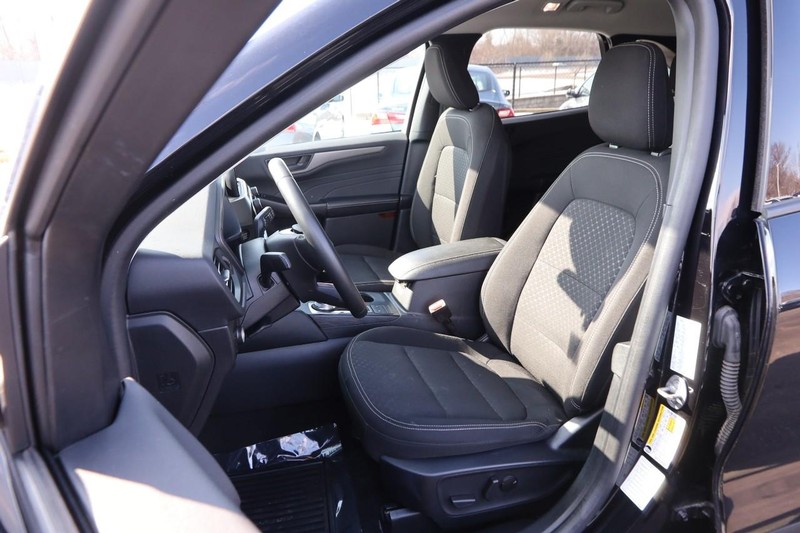 Ford Escape Vehicle Image 09