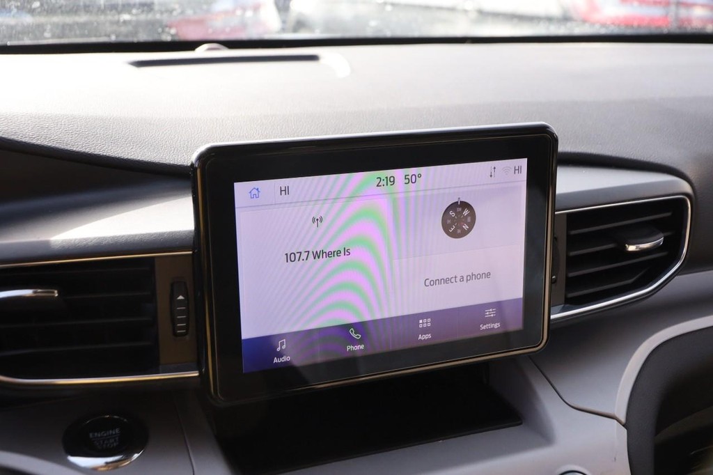 Ford Explorer Vehicle Image 18