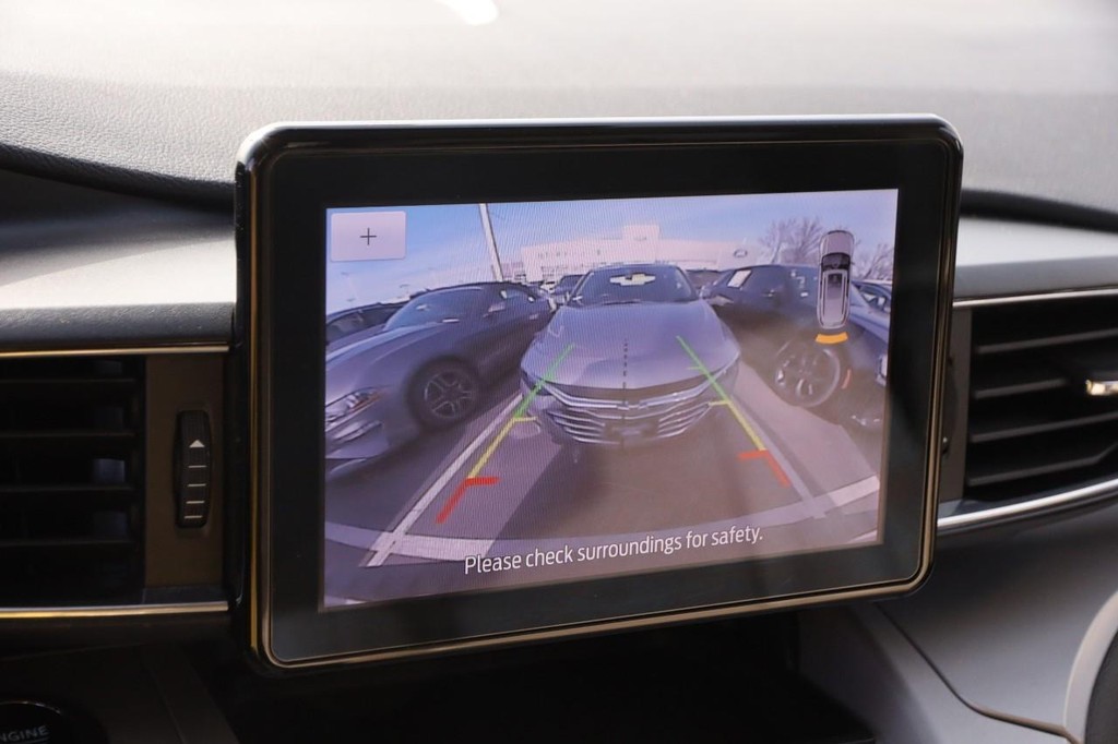 Ford Explorer Vehicle Image 19