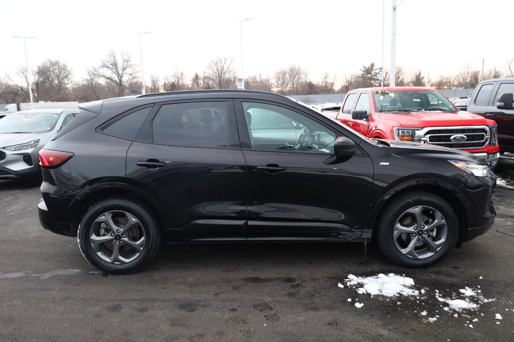 Ford Escape Vehicle Image 05