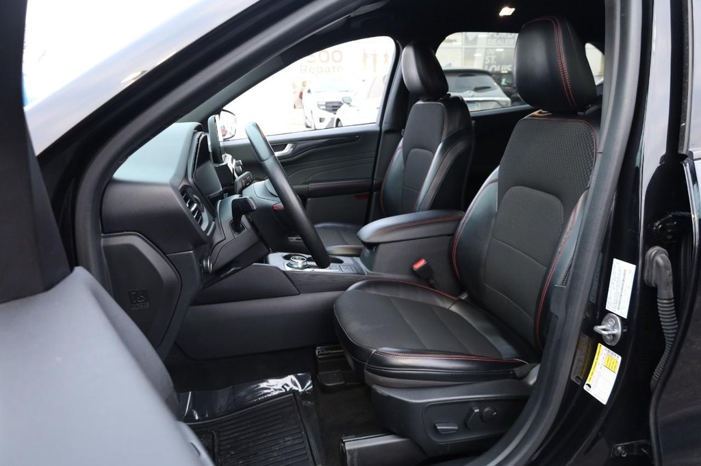 Ford Escape Vehicle Image 08