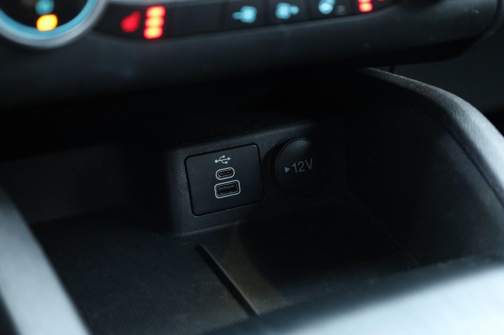 Ford Escape Vehicle Image 14