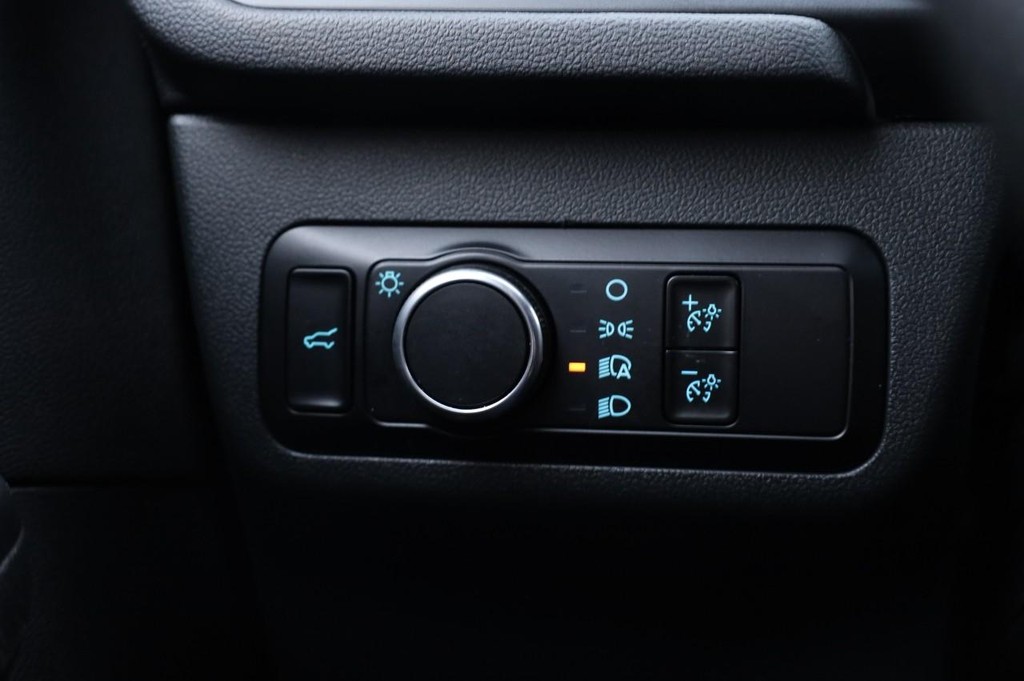 Ford Escape Vehicle Image 18