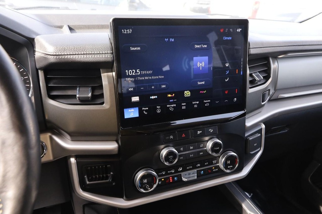 Ford Expedition Max Vehicle Image 17