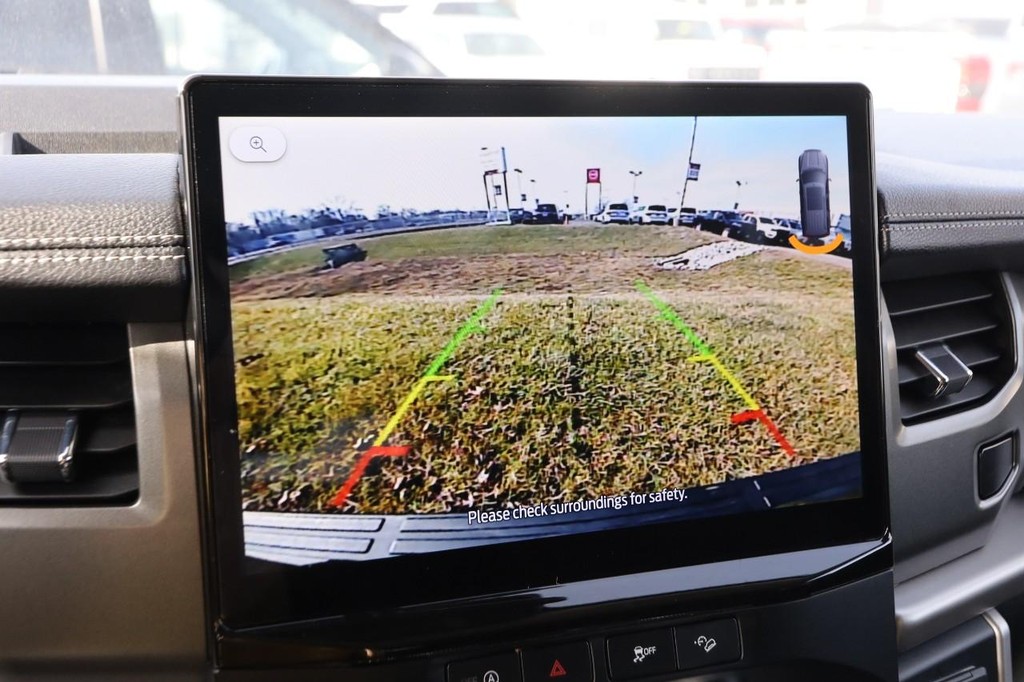 Ford Expedition Max Vehicle Image 18