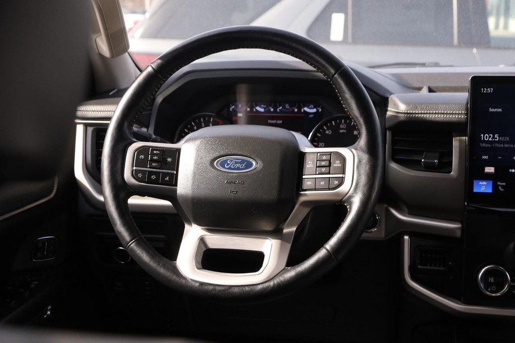 Ford Expedition Max Vehicle Image 24