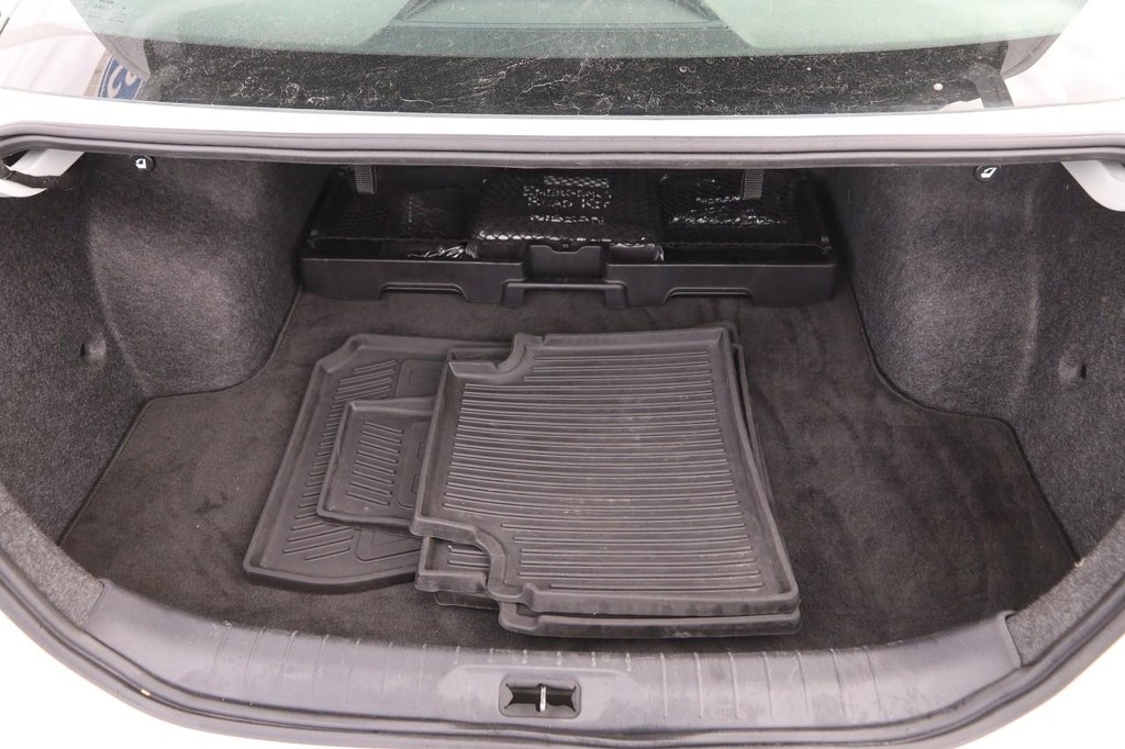 Nissan Altima Vehicle Image 07