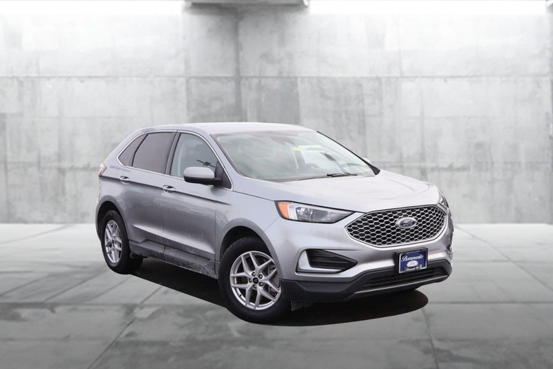 Ford Edge Vehicle Image 02