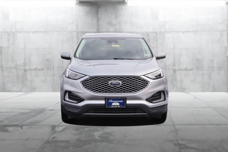 Ford Edge Vehicle Image 04