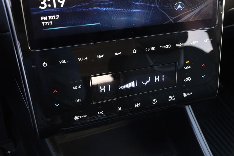 Hyundai Tucson Vehicle Image 19