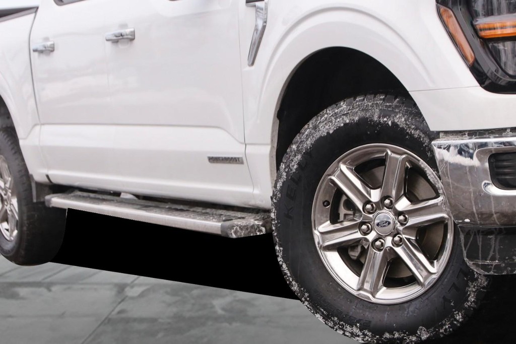 Ford F-150 Vehicle Full-screen Gallery Image 3