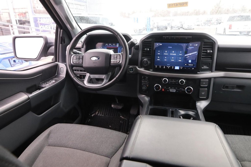 Ford F-150 Vehicle Full-screen Gallery Image 22