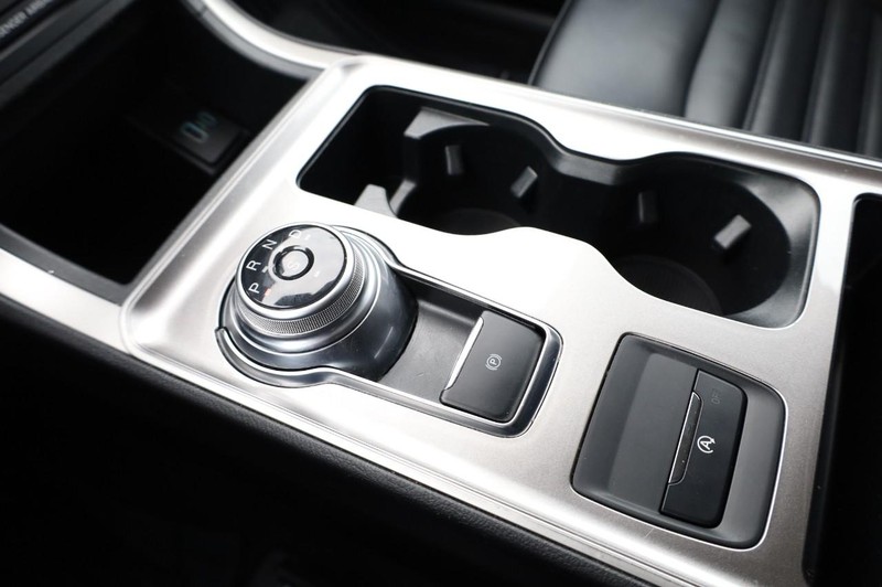 Ford Edge Vehicle Image 15