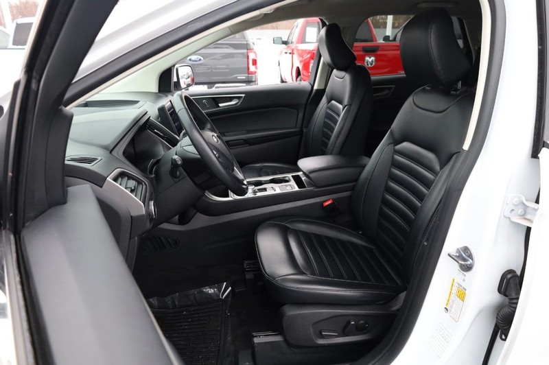 Ford Edge Vehicle Image 08