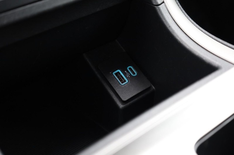 Ford Edge Vehicle Image 14