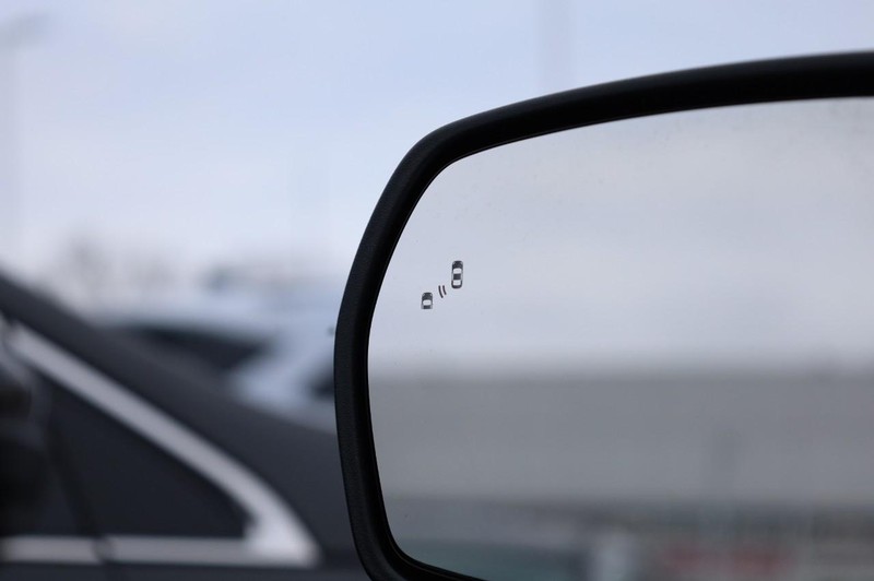 Ford Edge Vehicle Image 19