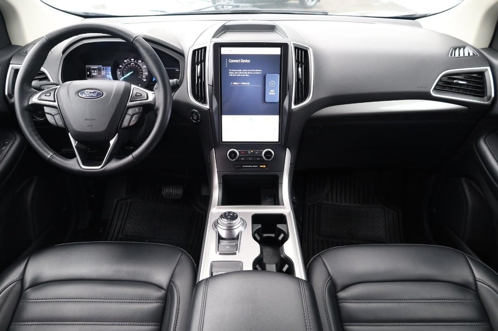 Ford Edge Vehicle Image 21