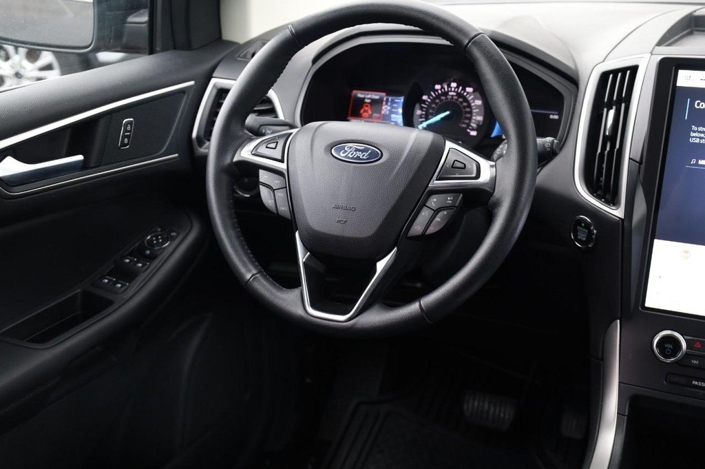 Ford Edge Vehicle Image 22