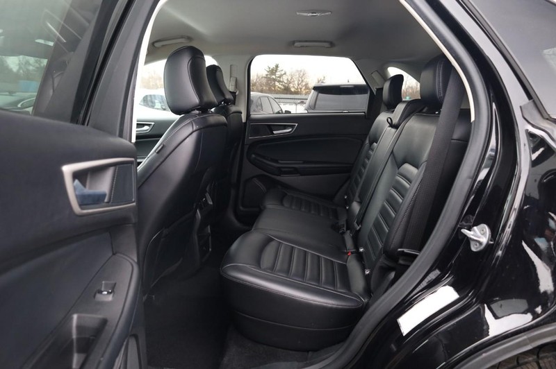 Ford Edge Vehicle Image 20