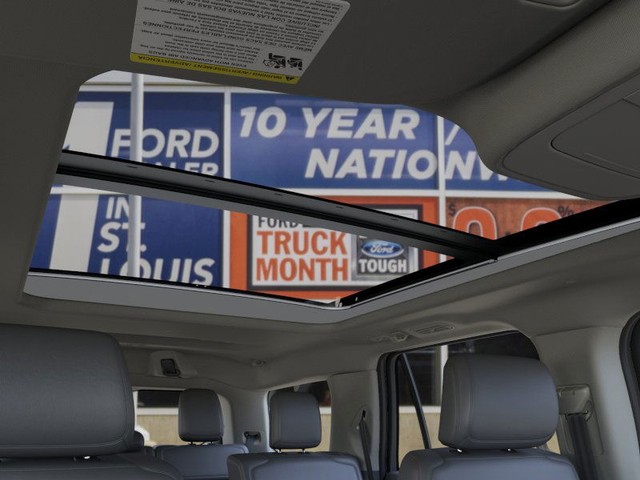 Ford Expedition Vehicle Image 21
