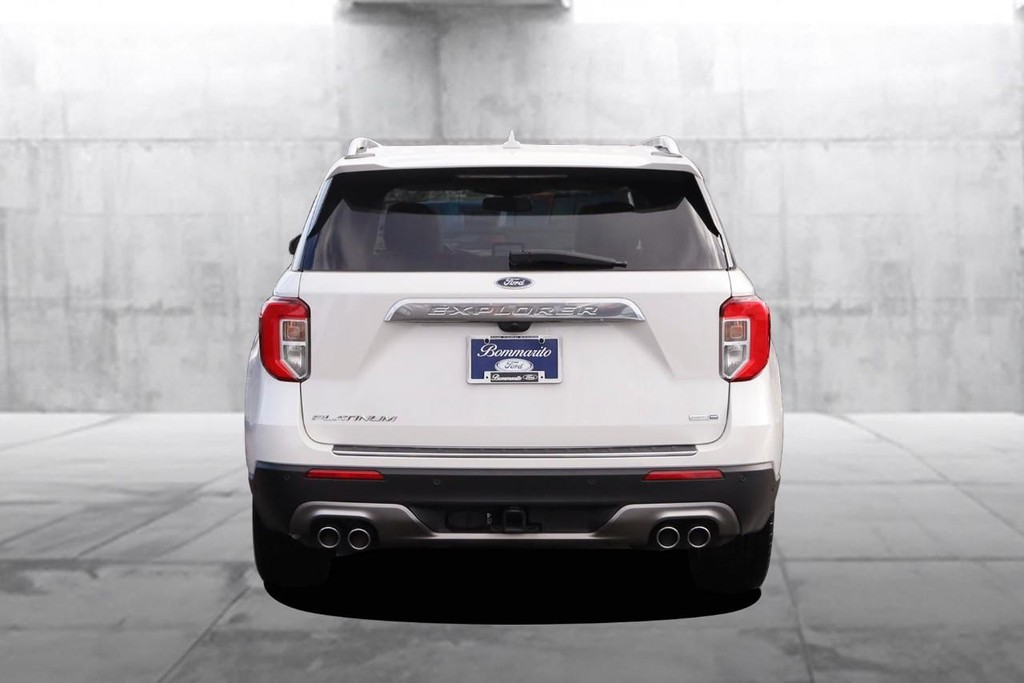 Ford Explorer Vehicle Image 06