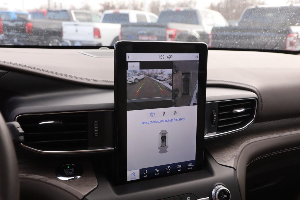 Ford Explorer Vehicle Image 19