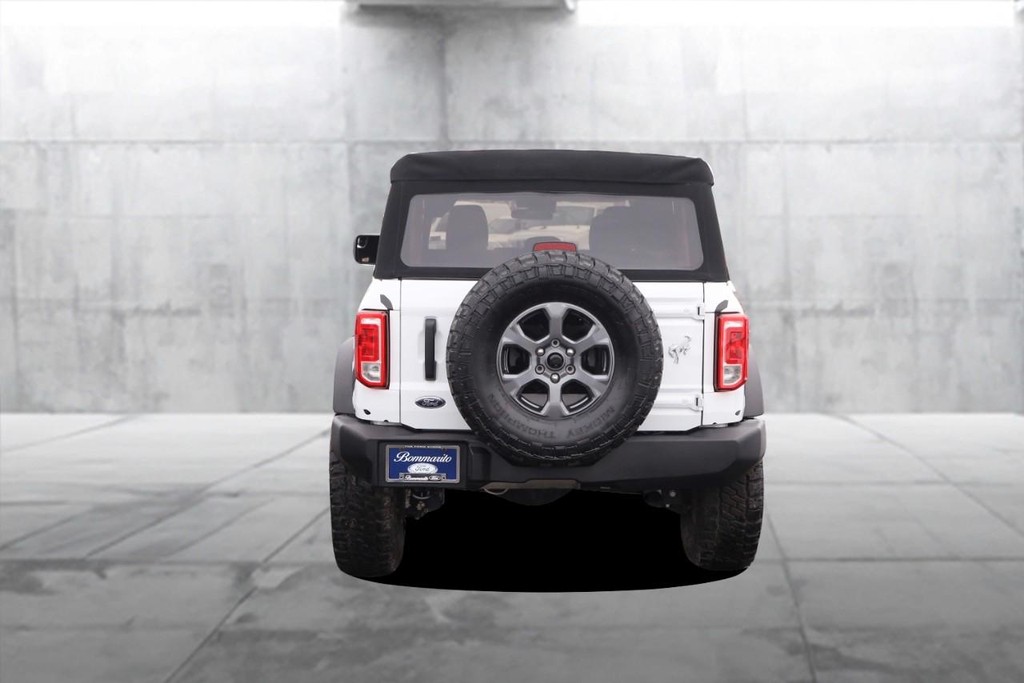 Ford Bronco Vehicle Image 06